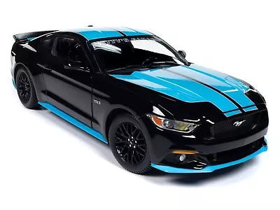 2016 Ford Mustang Petty's Garage Black 1:18 Auto World • $84.99