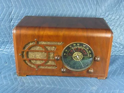 Vintage Trutone Tube Radio - • $135
