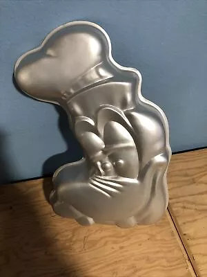 $13.88 • Buy VTG Wilton BIG GOOFY Cake Pan DISNEY PUPPY DOG Metal Baking Mold Tin
