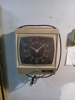 Cincinnati Automatic Time Clock / Recorder Model 3000 Vintage & Working • $75