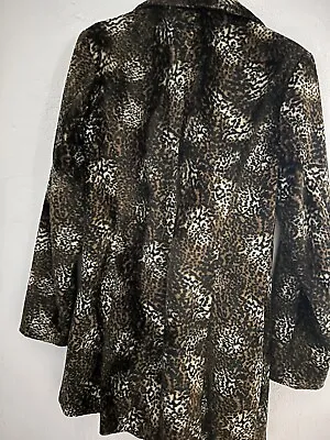 Cool Vintage Faux Leopard/Cheetah Coat Size Medium  • $38