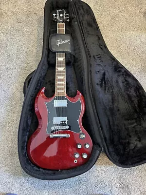 Gibson SG Standard Guitar 2021 Heritage Cherry - Hardly Used - Beautiful! • $1250