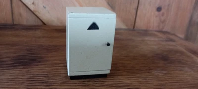 £8 • Buy RARE  Vintage  16th Scale Wooden Fridge With Opening Door