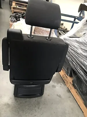 Volkswagen MULTIVAN Captains Chair • $500