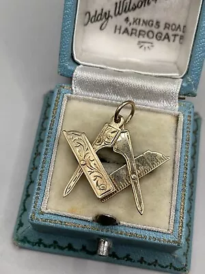 9ct Yellow Gold Foldable Masonic Pendant / Charm  • £124.99