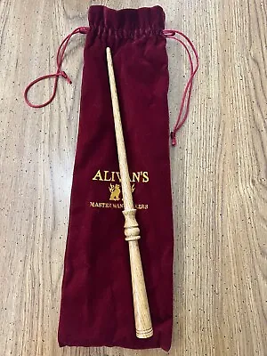 Alivan’s Master Wandmakers - Oak 14 3/4  Wand - Classic Collection • $49