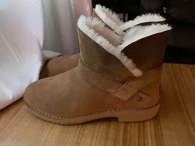 Womens Ugg Boots Size 9 New • $90