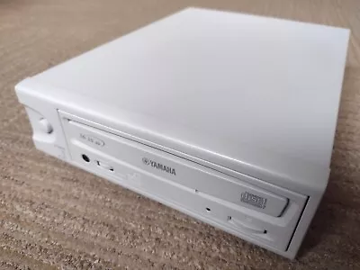 £0.01 • Buy Yamaha CRW2100SX External CD-R/RW Drive With SCSI Cable
