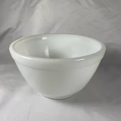 Vintage PYREX 401 Nesting Mixing Bowl White Milk Glass 1.5 Pint Round • $23.97