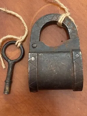 Metal Handcrafted Padlock With Key Medieval Look Re-enactment Theatre LARP • $25.26