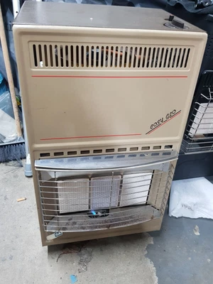 £55 • Buy Calor Gas Heater With Bottle 