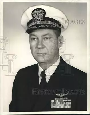 1973 Press Photo Captain James F. Kirklighter Jr. Of The Naval Support Activity • $19.99