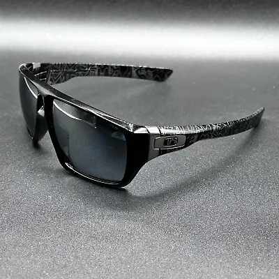 Oakley Dispatch OO9090-02 Sunglasses Black Ghost Text Damaged Lenses 62-14 Used • $194