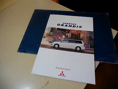 Mitsubishi Chariot GRANDIS Japanese Brochures 2001/04 N84/86W N94/96W 4G64 6G72 • $6.30