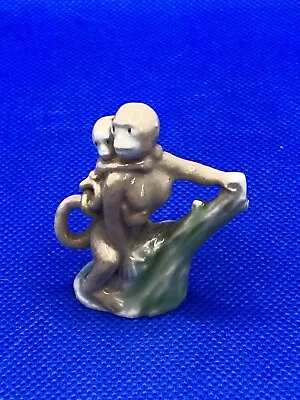 Wade Whimsies Set 4 - African Jungle Animals - 1955-1958 Monkey & Baby • £6