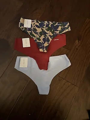 Clavin Klein Thong Underwear MEDIUM 3 Pair Red Powder Blue July Floral • £14.46