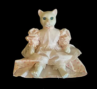 Bette Ball Goebel Carol Anne Musical Cat Doll White Porcelain Blue Eyes 262/1000 • $59.99