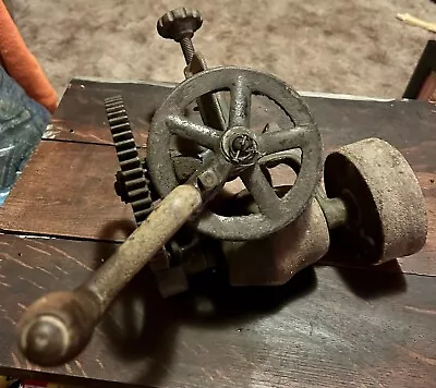 ANTIQUE TOOL HAND CRANK BENCH GRINDER / SHARPENER With Clamp Works! • £120.47