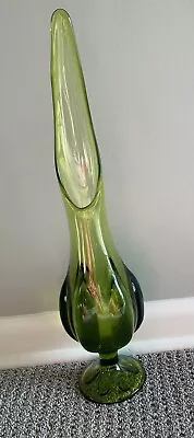 Vintage MCM Viking Glass Epic 6 Petal Avocado Green 19.5” Swung Vase • $102.99