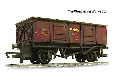 Hornby 21t EWS YGB Mineral / Coal Hopper Wagon *PRO WEATHERED LOOK* • £14.99