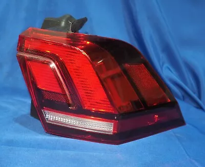 2018-2023 VW Tiguan Rear Right Passenger Side Tail Light Lamp OEM *crack* • $49.95