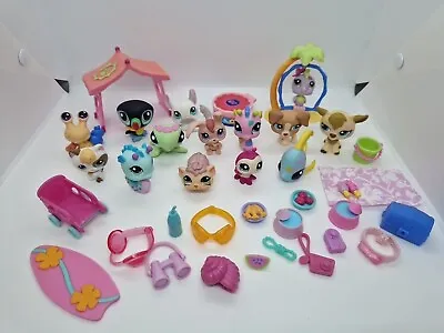 Littlest Pet Shop LPS Bundle With 14 Pets & Accessories • £25