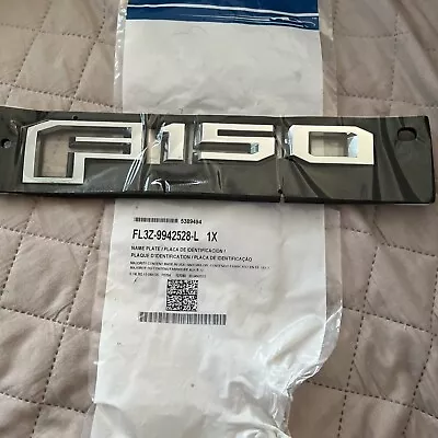 15-20 Ford F-150 Tailgate Emblem  F-150  FL3Z9942528L NEW • $15