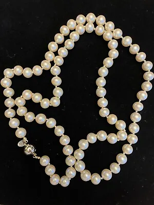 Vintage Les Bernard Ivory Colored Knotted Faux Pearl Necklace 18” Drop • $35