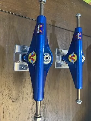 Venture Trucks V-Lights Skateboard Trucks 5.6 H- 8.25  Axle (Set Of 2) Blue • $39.91