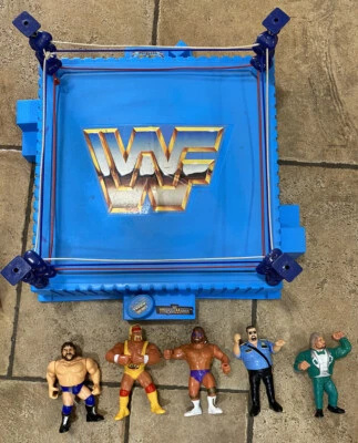 £35 • Buy VINTAGE WWF WRESTLING RING 1990s FIGURES AND WRESTLING RING