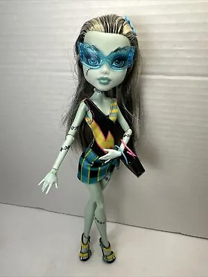 Monster High Frankie Stein Gloom Beach Doll Hair Clip Sunglasses • $39.99