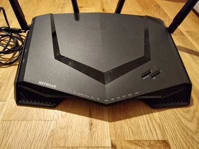 £42 • Buy Netgear XR500 Nighthawk Pro Gaming Router (EUX00010)