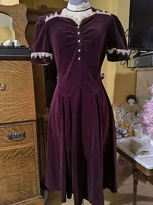 Vintage 1950s Dress • $50