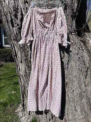 Vintage Handmade Calico Floral Prairie Dress Large • $62