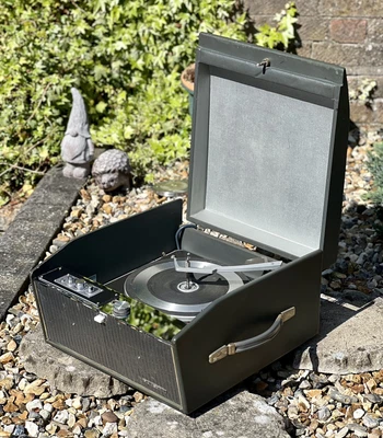 £189.99 • Buy One Of A Kind 60’s Vintage Record Player With Modern Elecronics! Sounds Amazing!