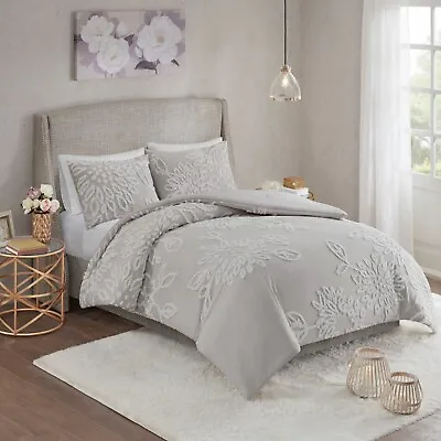 Madison Park Veronica 3 Piece Tufted Cotton Chenille Floral Comforter Set • $149.99