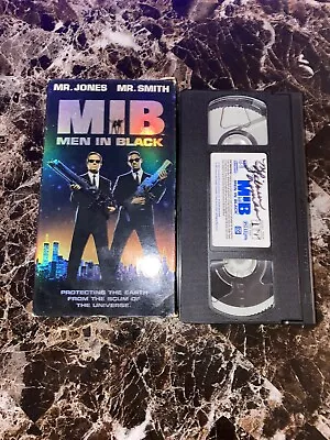 Men In Black (VHS 1997) Tommy Lee Jones Will Smith • $3