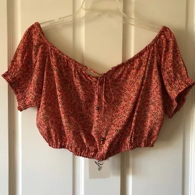 $60 • Buy Arnhem Top 10AU 6US Crop Peach Coral Floral BNWT