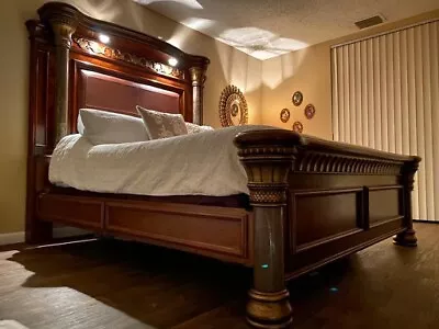 AICO King Bedroom Set • $3000