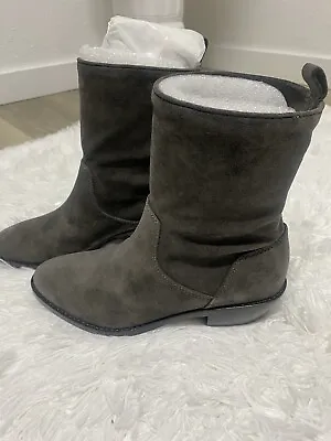 Via Spiga Fora Graphite Grey Slouch Booties Suede Size 5.5 M NIB • $65