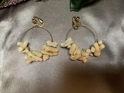 Vintage Froth Of Cream Bamboo Coral 14k Gold Hoop Earrings • $149.95