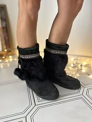 Minnetonka Tall Moccasin Boots Shoes Womens Size 7 Black Suede Pull On Fur • $9.99