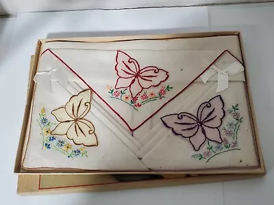 VINTAGE LOT 3 BUTTERFLY HANDKERCHIEFS In  Willy Schermele Box • $10