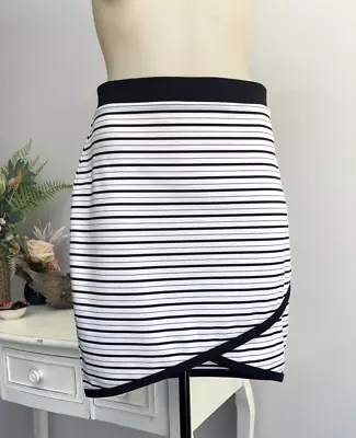 NEW Milk And Honey Women's Size 10 Black & White Striped Skirt. Designer BNWT • $10