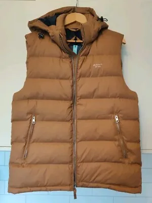 Brand New GANT Men's Gilet In Medium. D1. Active Cloud Vest Roasted Walnut • £79