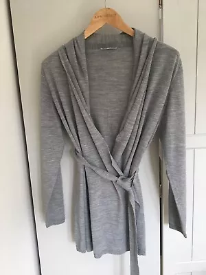 £65 • Buy John Smedley 100% New Zealand Merino Wool Grey Marl Belted Wrapover Cardigan.