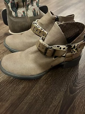 Blowfish Malibu Boots For Women • $10