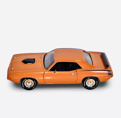 ERTL 1/18 1970 Plymouth HEMI CUDA Street Heat Diecast Car Model Car Toy Car • $49.99