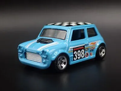 1969-1976 Mini Cooper 1:64 Scale Limited Collectible Diorama Diecast Model Car • $7.99