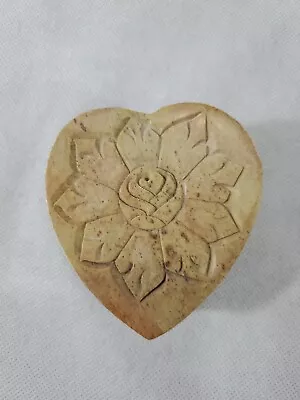 Vtg Soapstone Heart Shape Trinket Box Marble 3X3  Carved Flower  • $8.99